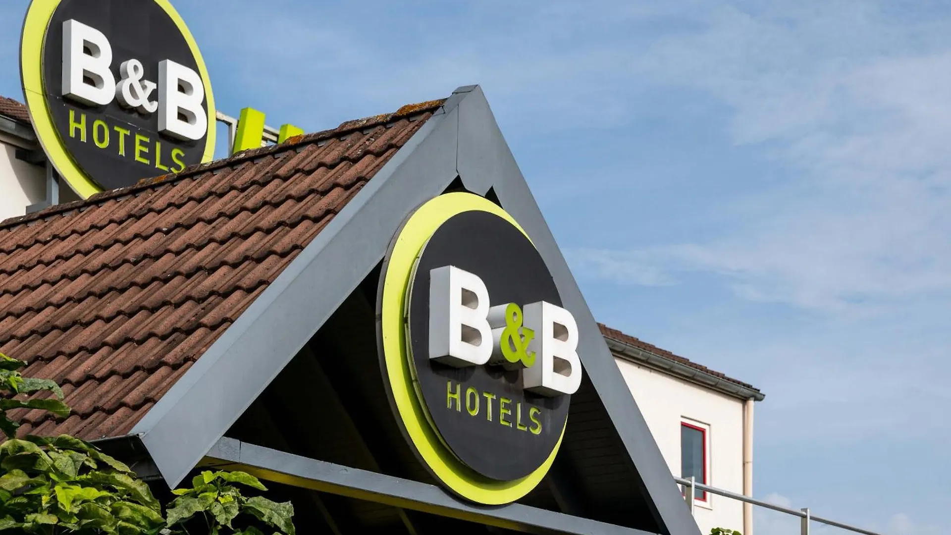 **  B&B Hotel Lille Lezennes Stade Pierre Mauroy France